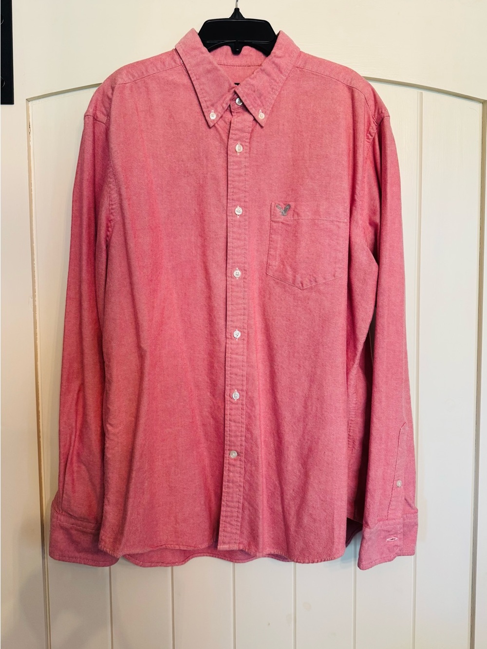 American Eagle Men's Button-Down Long-Sleeve Shirt in Salmon